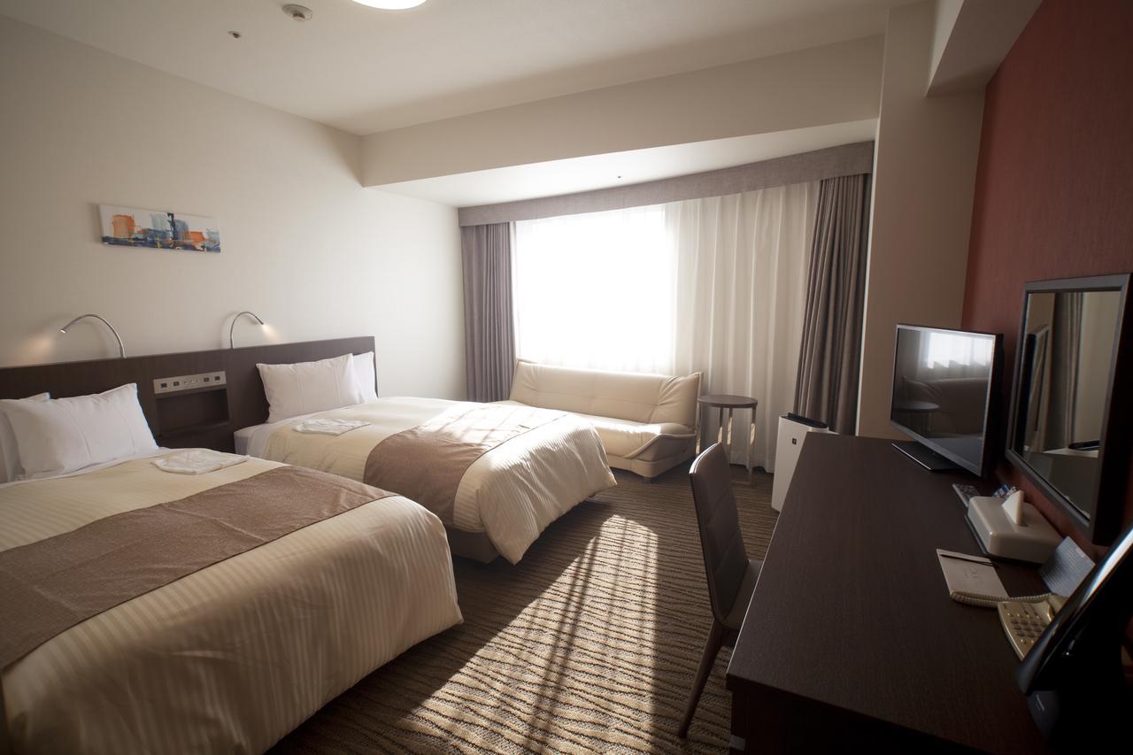 โฮเต็ล พอร์ต พลาซ่า ชิบะ Hotel ภายนอก รูปภาพ A room at the hotel